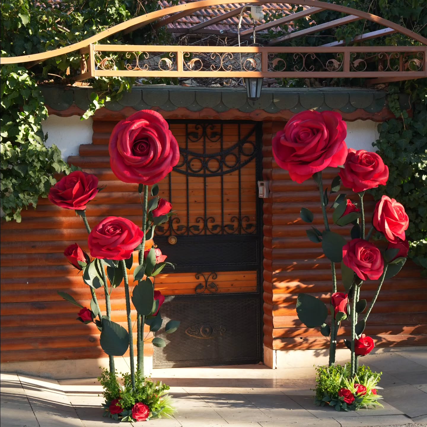 The Art of Scale: Why Giant Floral Art is Redefining Luxury Weddings in 2026