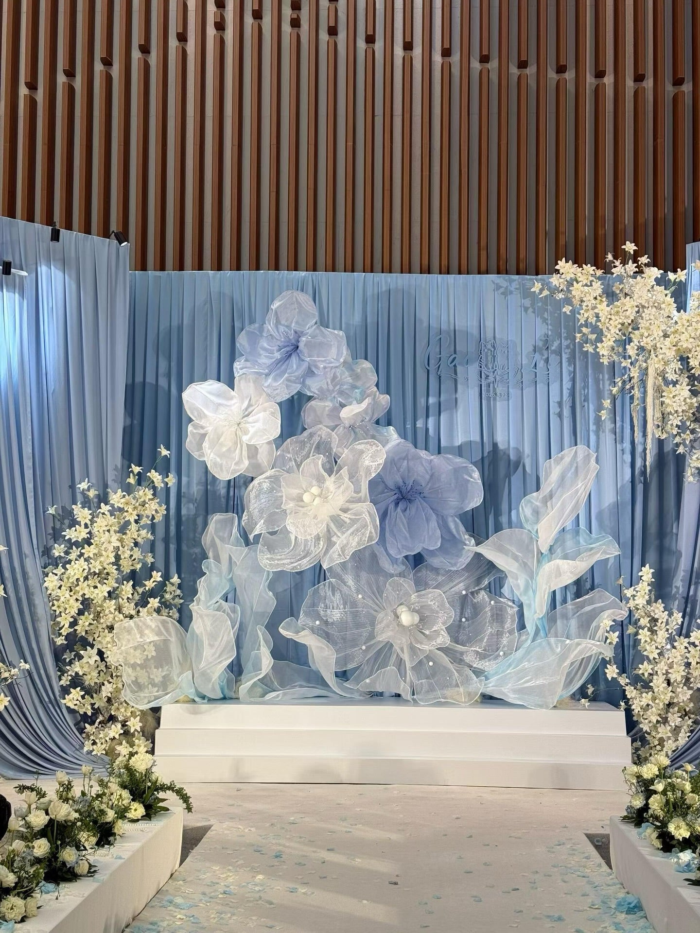 Luxury Organza Giant Flower Installation for Wedding & Event Backdrop