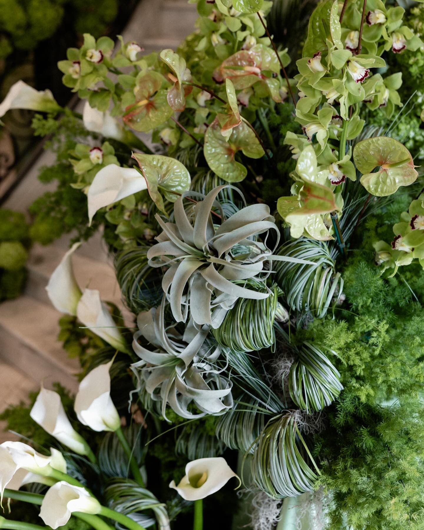 Grand Verdant Staircase Installation | Luxury White Calla Lily & Moss Velvet Floral Decor for Weddings & High-End Events